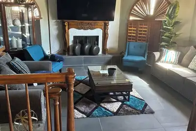 Image de Beautiful Vacation Home with Pool