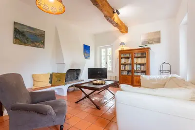 Image de Maison de charme à Lorgues avec terrasse et jardin privé