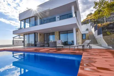 Image de Villa de luxe face à la mer à Cotobro