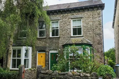 Image de 28 Rock Villas, pet friendly, with open fire in Silverdale