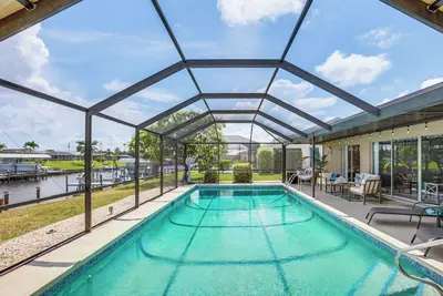 Image de Heated Pool + Private Dock: Cape Coral Home!