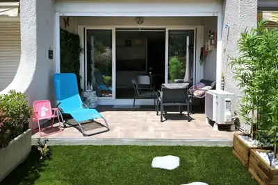 Image de St Cyprien moderne et lumineux rez de jardin