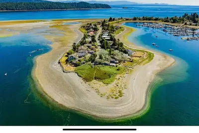 Image de Relax & Stay Awhile in Deep Bay