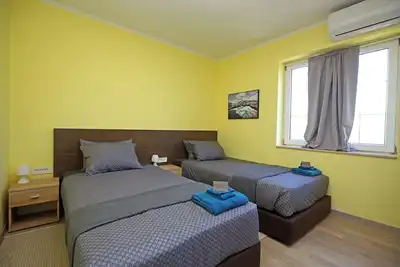 Image de 2-bedroom luxury villa surrounded by mountain views just minutes from the beach