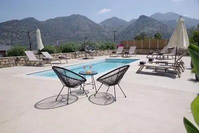 Villa Leondis, an ideal base for exploring Crete's rich history & natural beauty