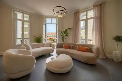 Image de Belétage | 5 Chambres, Hyper-Centre, Garage & Climatisation