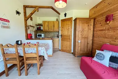 Image de Studio skis aux pieds, animaux acceptés, parking, balcon, 4 personnes