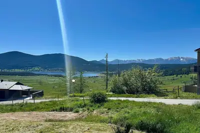 Image de Appartement T4 Duplex 60m², 6 Pers, Vue Lac & Montagnes