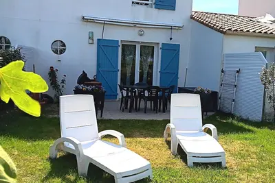 Image de Maisonnette Vendéenne 4 Pers. avec Piscine Privée et Parking Privé