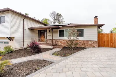 Image de 3 Bedroom Home in Oakland Hills