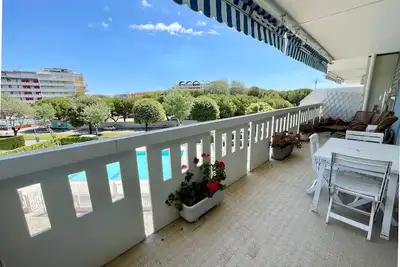Image de Style et confort au bord de la mer