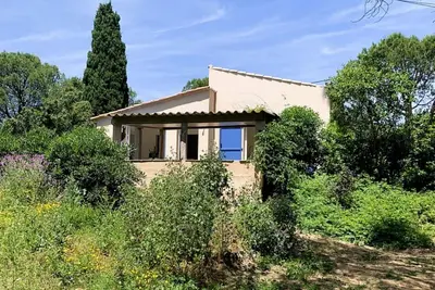 Image de R_013 - Maison de campagne climatisée à 2mn à pied de la plage des Canoubiers.