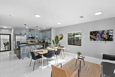 Image de Spacious 4-Br House W Free Parking