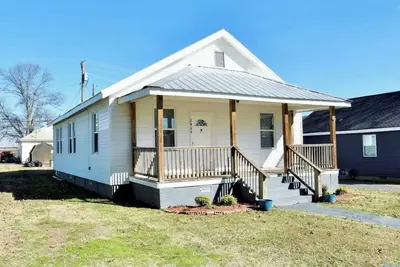 Image de Charming 3-bedroom lake cottage, sleeps 4-7, in the fishing capital of the south