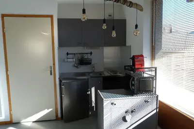 Image de Appartement plein sud, vue sur les massifs. Piscine et pistes de ski à proximité