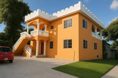 Image de Large 4 bedroom with views!