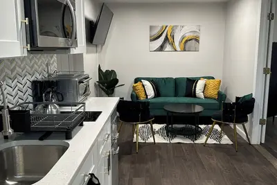 Image de Express 2 Bedroom Haven near Airport in Orange, Nj