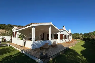 Villa Dulcis Chia, Private oasis in Su Giudeu just a few steps from the beach! ! !