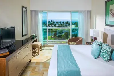Image de Family fun at the beach and lazy river