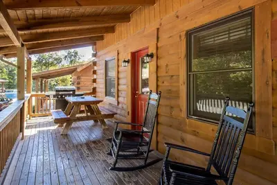 Image de Wilderness Presidential Resort 2 Bedroom 2 Bathroom 1200 sq ft Log Cabin