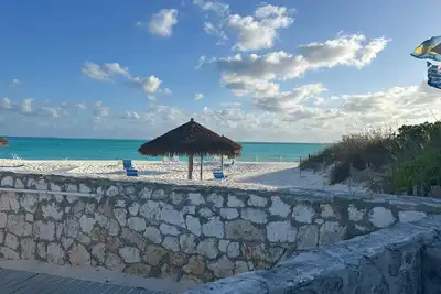 Generator & Golfcart included The Sandy Shanti. 2-bedroom villa in Treasure Cay
