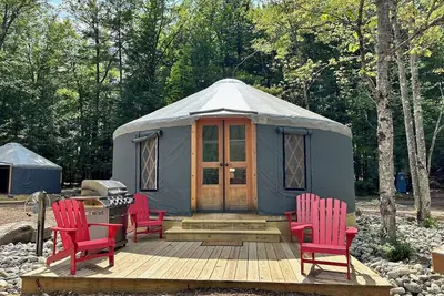 Image de Glamping Private Lake Escape - Lakefront Yurt @ Daggett Lake