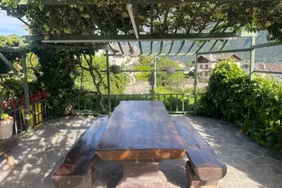 Image de Appartement 'La Meison De La Louye' avec vue sur la montagne, Wi-Fi et climatisation