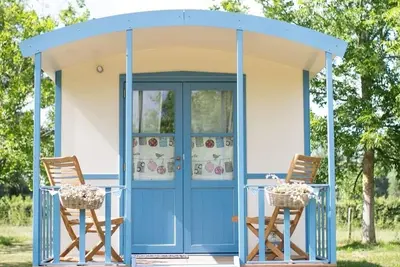 Image de Charmant Tiny House au calme, proche nature, Vichy et Moulins et Le Pal