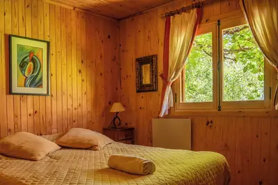 Image de Cozy log cabin with mountain view