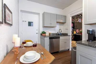 Cozy 1br Near Hospitals & Park