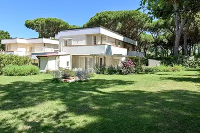 Image de Belle maison de vacances privée avec Wifi, climatisation, Tv, patio, animaux admis et parking