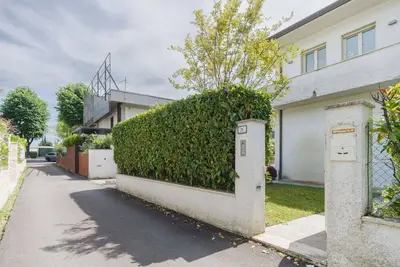 Image de Agréable appartement pour 6 personnes avec climatisation, Wifi, Tv, patio, animaux admis et parking