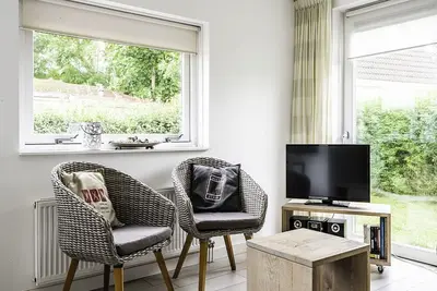 Image de Joli appartement dans une maison de vacances avec Wifi, Tv, terrasse, animaux admis et parking