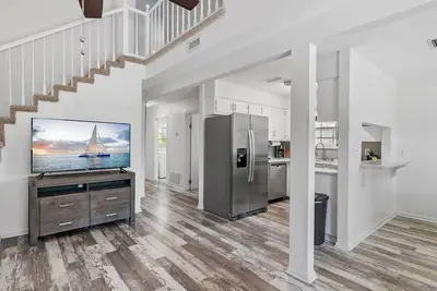 Image de 3br Getaway. 400Mbps WiFi. 2 Mi to Destin Beach