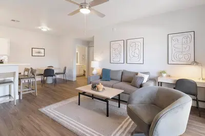 Image de Landing at Boulders at Lookout Mountain - 2 Bed. . .