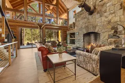 Image de Higher Ground | Luxury Cabin + Forest Views