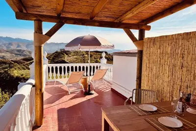 Image de Spacious studio with private terrace and panoramic views at Casa Bambú