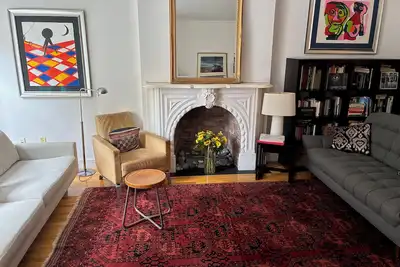 Image de Spacious 3-story Manhattan townhouse in vibrant West Harlem, sleeps 8.