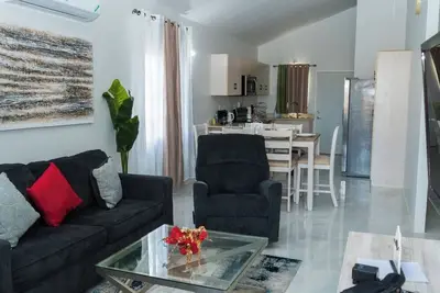 Image de Charming 2-bedroom house in Discovery Bay with WiFi, Ac