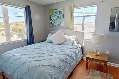 Image de Spacious 2-bedroom apartment on the Hot Springs District