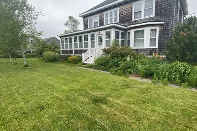Image de Cozy Downeast home lending you a base camp for all of Maine’s Vacationland!