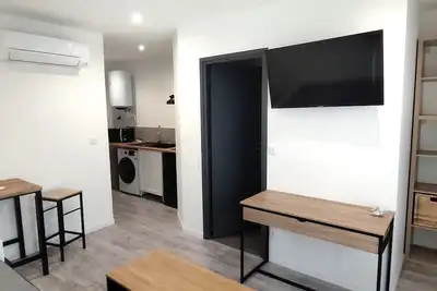 Image de Studio Neuf Climatise + Pk clos (Lavante/séchant – Internet fibre – Android Tv)