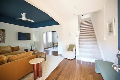 Image de New 3br/2. 5ba • Prime Area 2 min to Zoo/Old Market, King Ensuite, + Free Parking