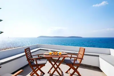 Image de Chic hotel suite with Sea View and Breakfast