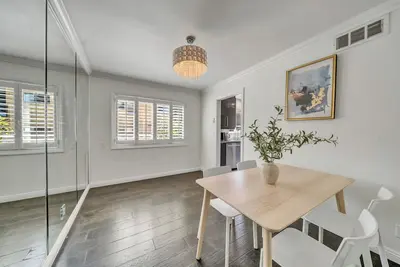 Image de Cozy 2-bedroom condo|Garden Retreat on Arcadia Ave|Flex-Lease for Family #42408