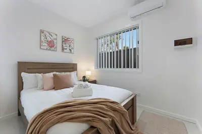 Image de Stylish 2br Retreat | Walk to Dining & Transport
