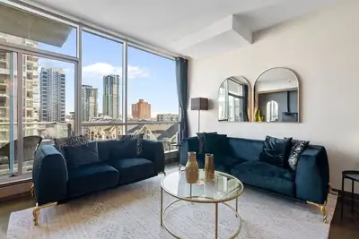 Image de Sleek Suite w View | 1br, Ac near Bmo & Stampede