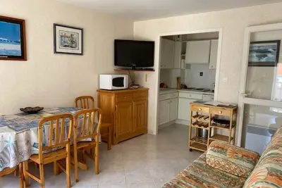 Image de T2 avec Ascenseur, à 150m Plage, Balcon plein Ouest, Les Sables d'Olonne