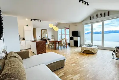 Image de Appartement d’Exception – Dernier Étage avec Terrasse de 57 m² et Vue Montagne