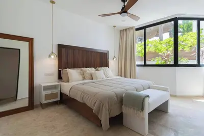 Image de A calm, modern escape tucked in Tulum’s jungle